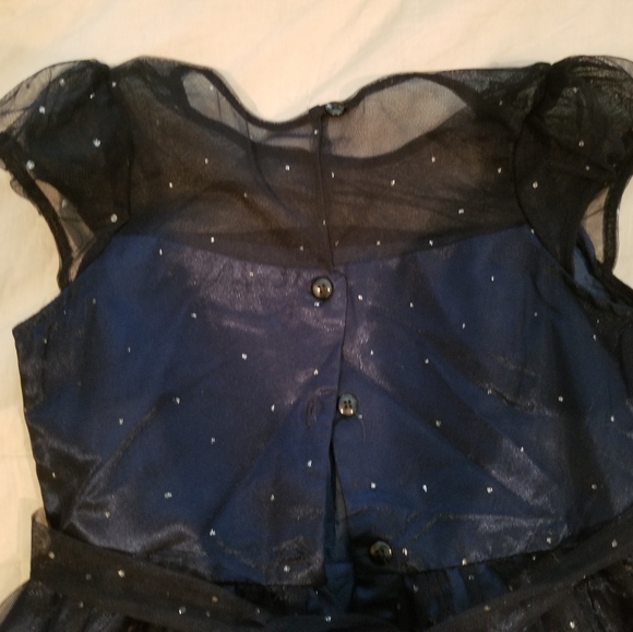 Dress - Picture 5 of 5